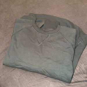 Lululemon crewneck